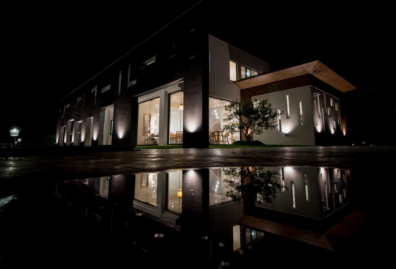 Here Homestay Zhongpu Exterior photo